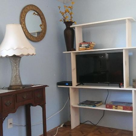 1 Beige Cozy Bungalow Or 1 White Cozy Efficiency Cottage In Titusville Extérieur photo