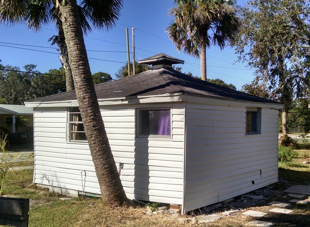 1 Beige Cozy Bungalow Or 1 White Cozy Efficiency Cottage In Titusville Extérieur photo